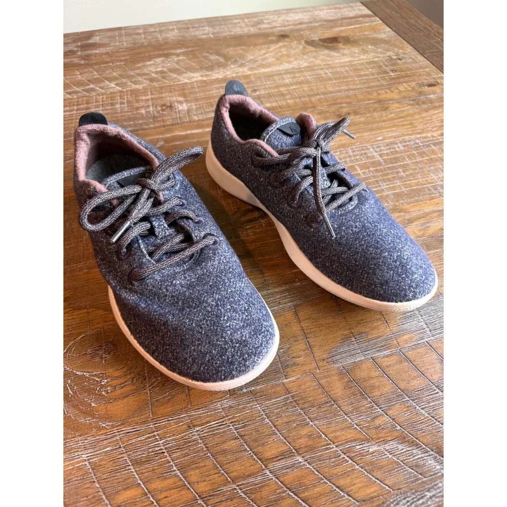 Allbirds Wool Runner Mens Shoes Navy Blue Pink Merino Wool Sneakers 7.5 Womens 9